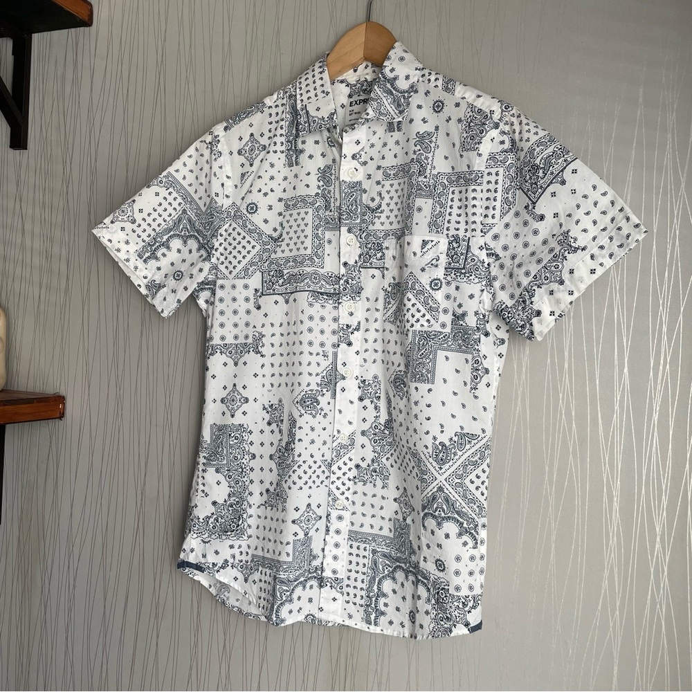 Express Shirt Men’s XS Button Up Paisley Casual Blue White - Picture 5 of 9